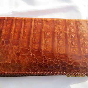 Vintage 1950's Genuine Alligator clutch.